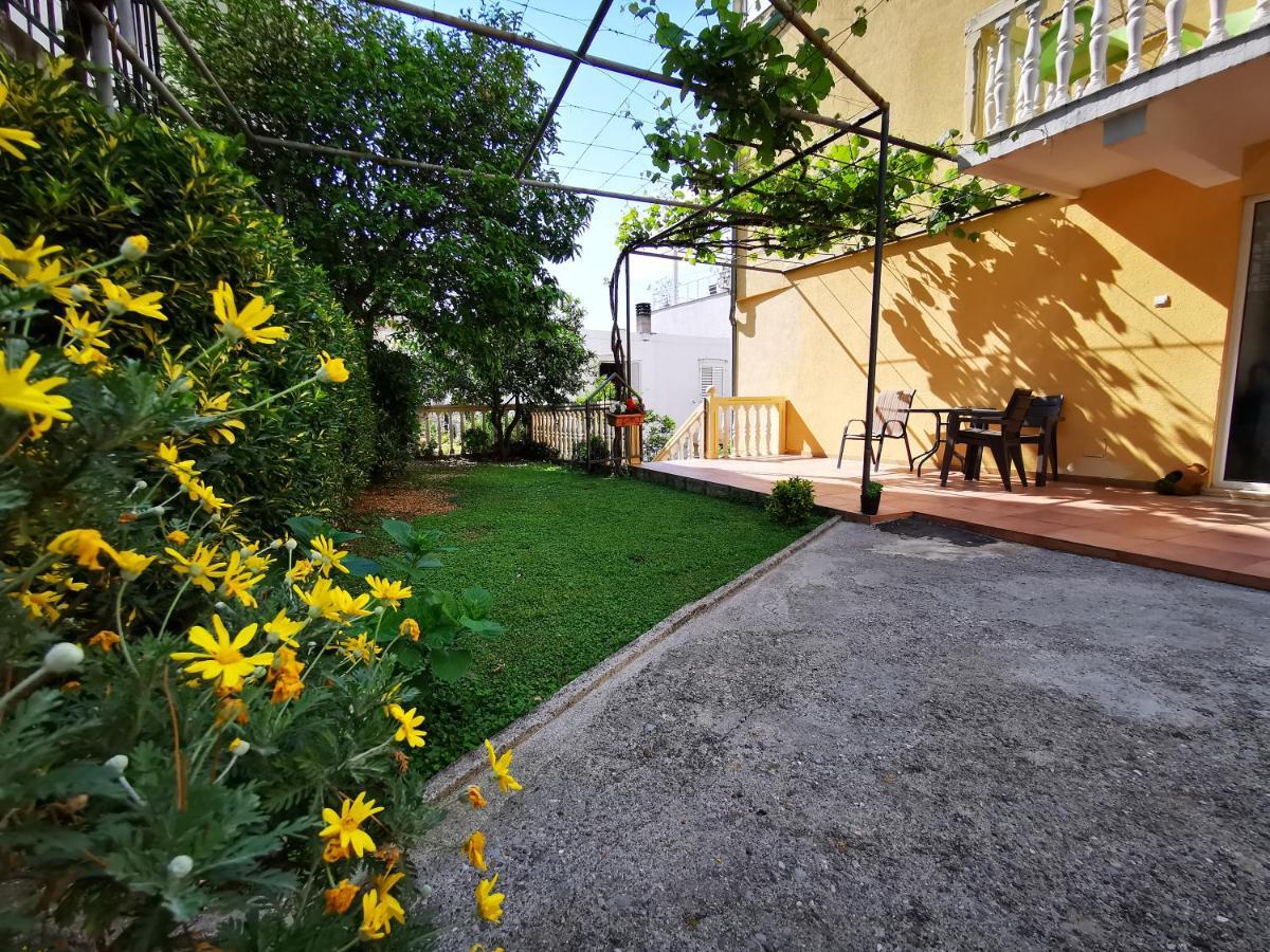 Apartments Vila Andja Sveti Stefan Exterior foto