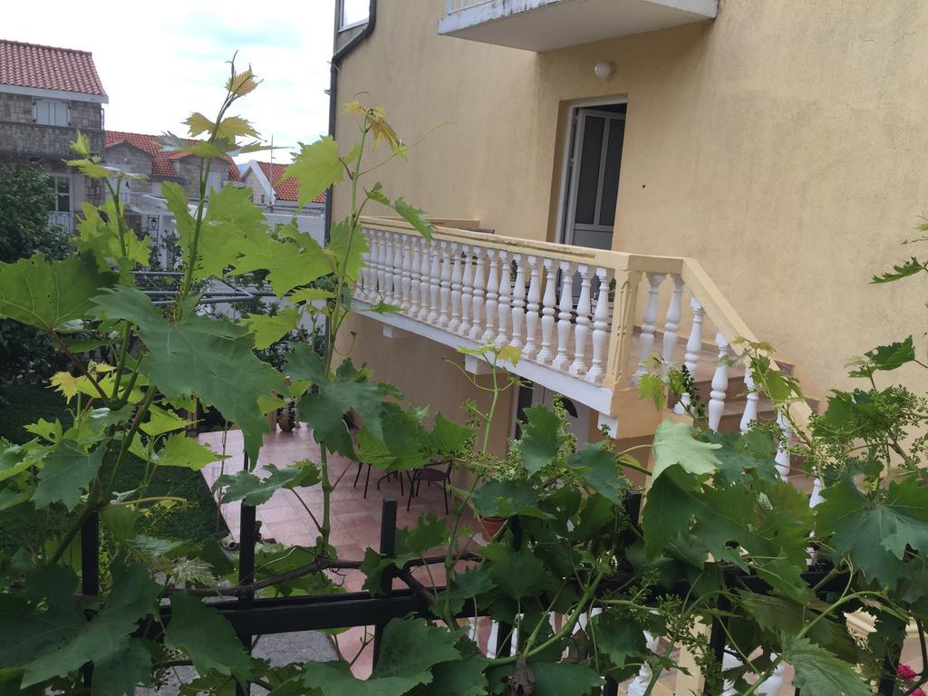 Apartments Vila Andja Sveti Stefan Exterior foto